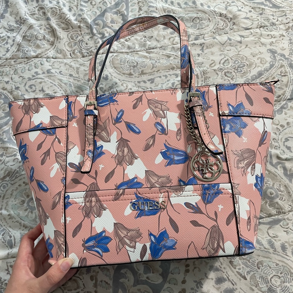 Floral GUESS Purse